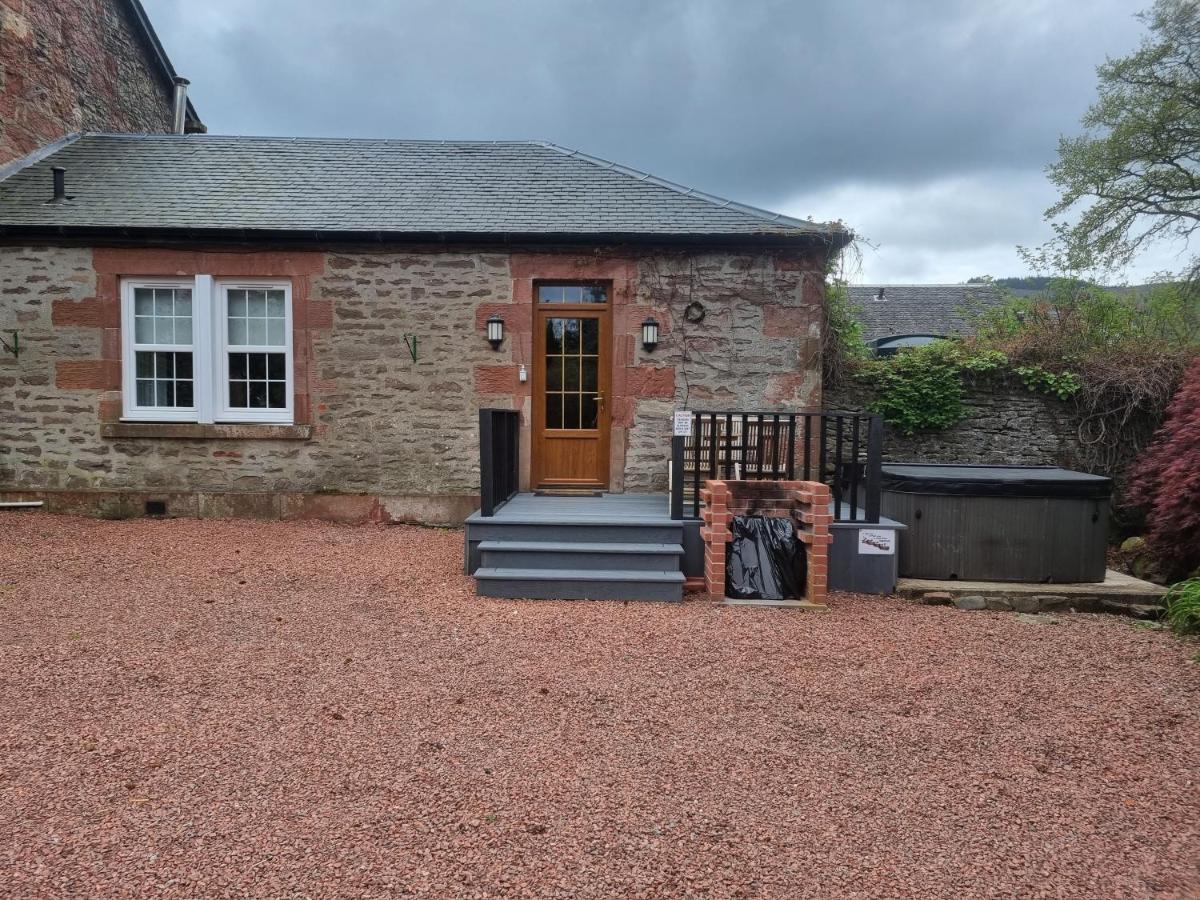 Auchendennan Farm Self Catering Cottages Balloch Dış mekan fotoğraf