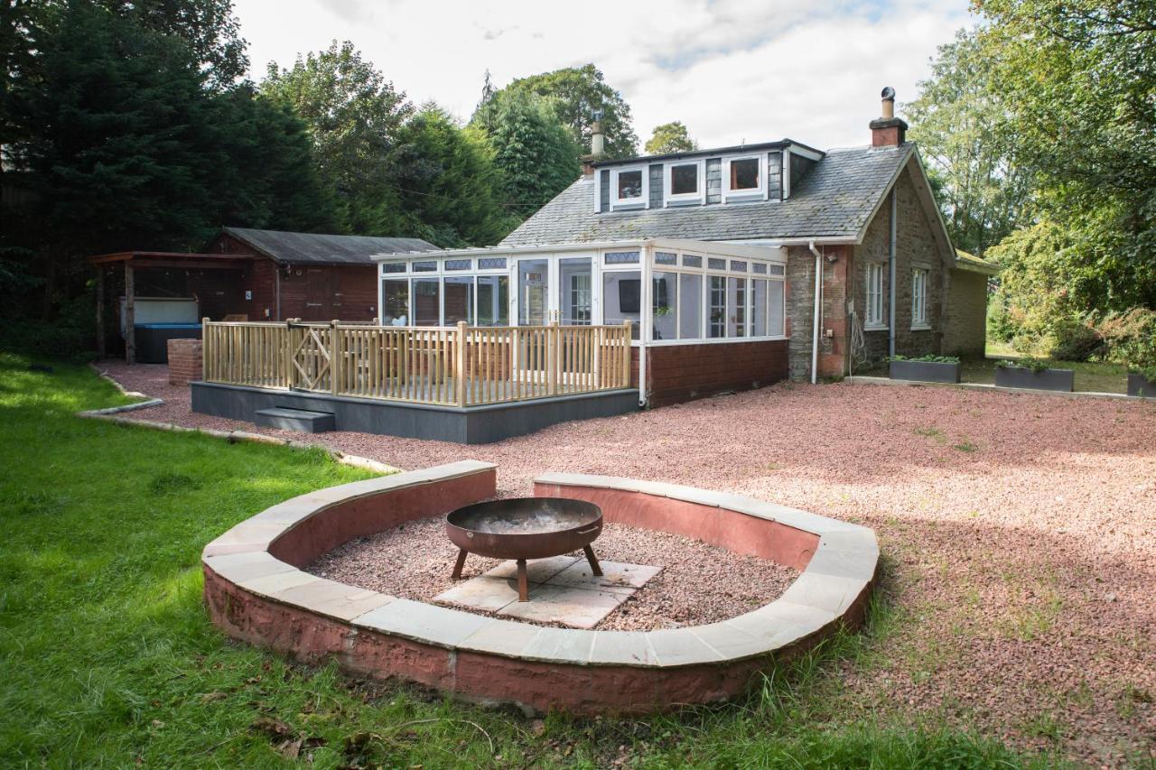 Auchendennan Farm Self Catering Cottages Balloch Dış mekan fotoğraf