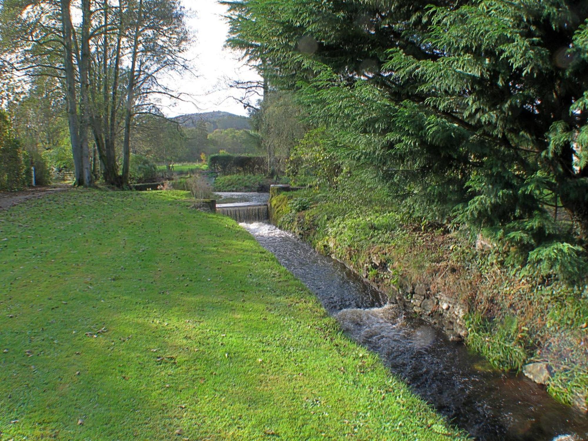 Auchendennan Farm Self Catering Cottages Balloch Oda fotoğraf