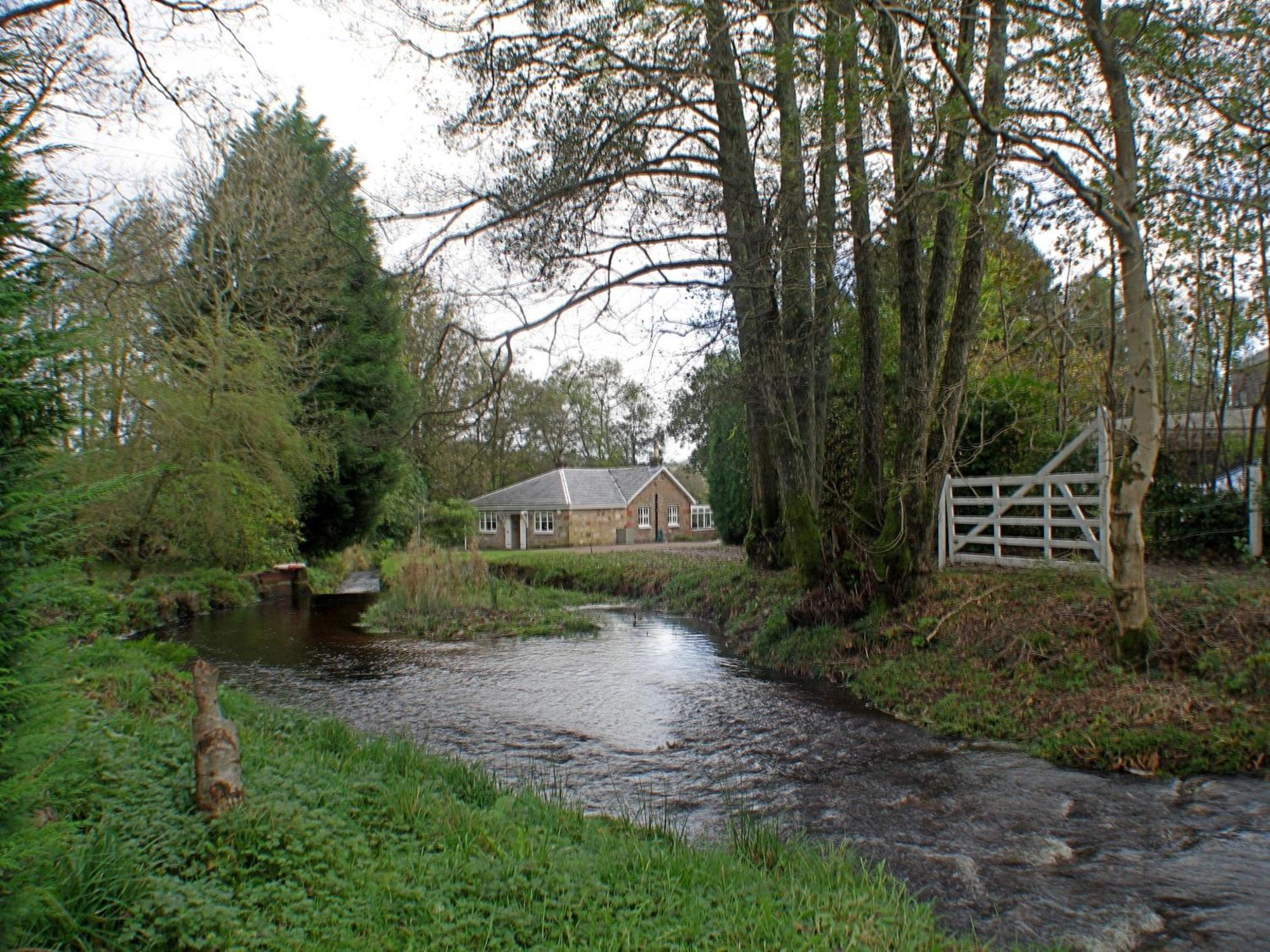 Auchendennan Farm Self Catering Cottages Balloch Oda fotoğraf