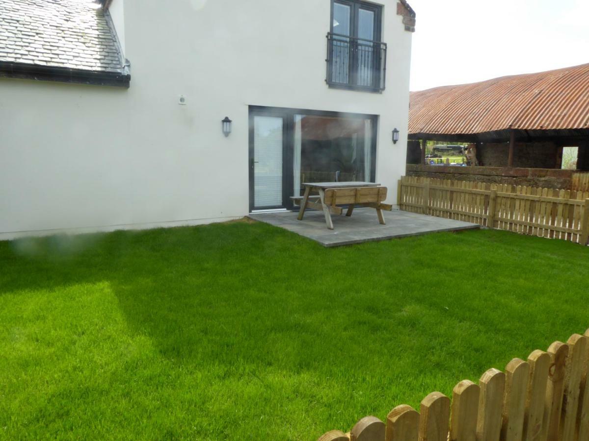 Auchendennan Farm Self Catering Cottages Balloch Dış mekan fotoğraf