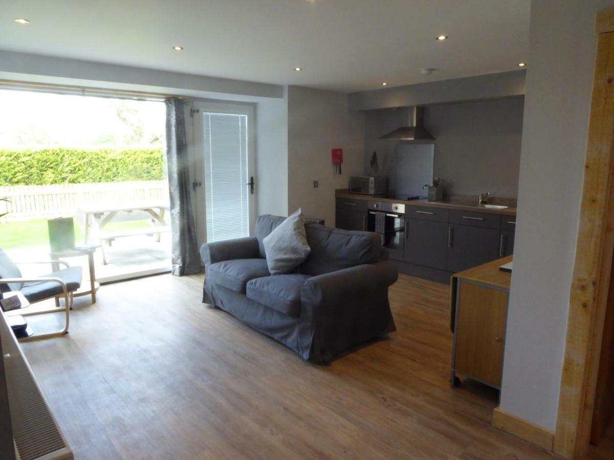 Auchendennan Farm Self Catering Cottages Balloch Dış mekan fotoğraf